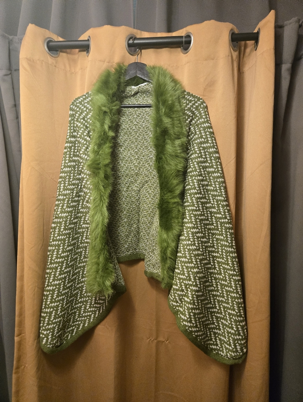 Chic Fashion Wrap